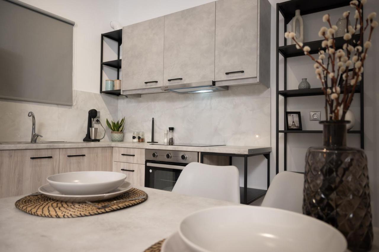 Thalia Apartments Kalamata Dış mekan fotoğraf